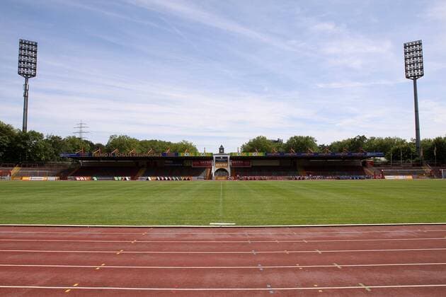 Fußball, Stadiongeschichte Rot-Weiß Oberhausen Niederrhein Stadion - Heimspielstätte von Rot Weiß Oberhausen Fußball 2. BL Herren Saison 2009 2010, Rot Weiß Oberhausen, RW, RWO Totale o0 Niederrheinstadion Oberhausen