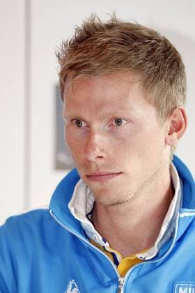 Christian Knees (Deutschland Milram) auf der Pressekonferenz anlässlich der Vattenfall Cyclassics 2009 Radsport Herren Vattenfall Cyclassics 2009, Straßenradsport, Straße, Rad, PK, Pressetermin, Porträt o0 ProTour Hamburg Nachdenklichkeit,