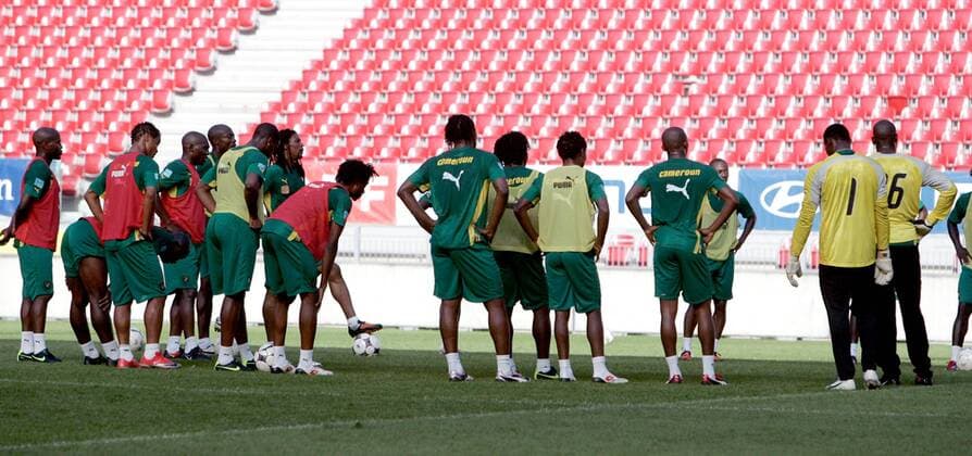 KLAGENFURT - die Spieler von Kamerun.  o0 Totale