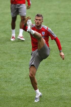 David Beckham (England) erwärmt sich -  Fußball Herren Nationalteam 2009, Training Einzelbild Amsterdam