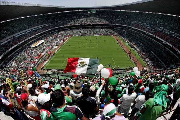 Aztekenstadion in Mexiko City  ZUMA-20090812_prc_u78_008.jpg o0 Nationalmannschaft Estadio Azteca Stadion, Fußballstadion, innen, Innenansicht Fans Zuschauer Totale o0 Freude