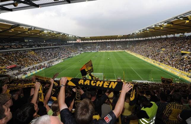 Fußball, Stadiongeschichte Alemannia Aachen Neuer Tivoli - Heimspielstätte von Alemannia Aachen Fußball 2. BL Herren Saison 2009 2010, Alemannia Aachen Totale Aachen