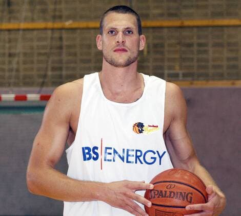Nils Mittmann (New Yorker Phantoms Braunschweig) Basketball 1. BL Herren BBL 2009 2010, Fotoshooting Einzelbild Braunschweig