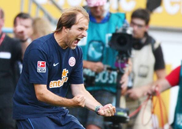 Trainer Thomas Tuchel (Mainz) - Jubel Fußball 1. BL Herren Saison 2009 2010, FSV Mainz 05 Einzelbild Mainz Freude, Begeisterung,