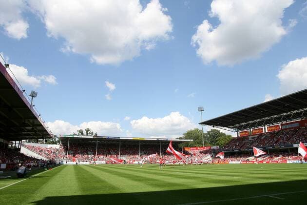 Stadion der Freundschaft, Heimspielstätte von FC Energie Cottbus Totale