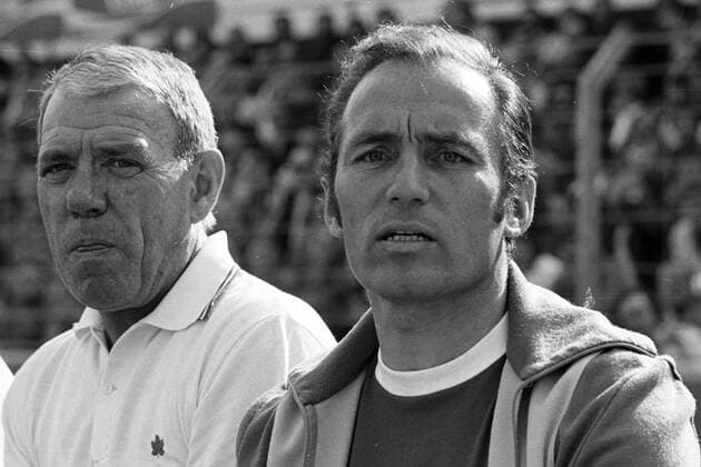Trainer Rolf Schafstall (Duisburg, re.) Fußball 1. BL Herren Saison 1975 1976, MSV Duisburg Gruppe Braunschweig