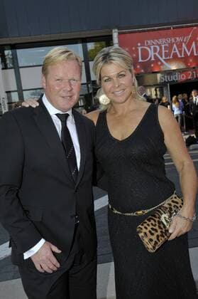 coach Ronald Koeman (NED AZ Alkmaar, L), Bartina (R) 2009 2010 xVIxRaphaelxDrentxIVx o0 Partnerin, Frau, Ehefrau, Familie