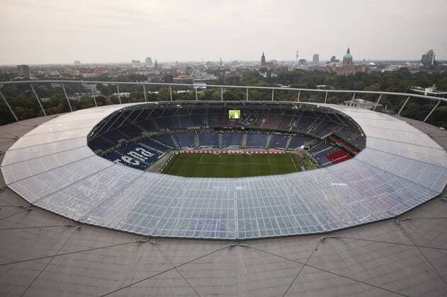 AWD Arena in Hannover, Deutschland o0 Totale, 1 BL, Hannover 96, Dach Dachkonstruktion