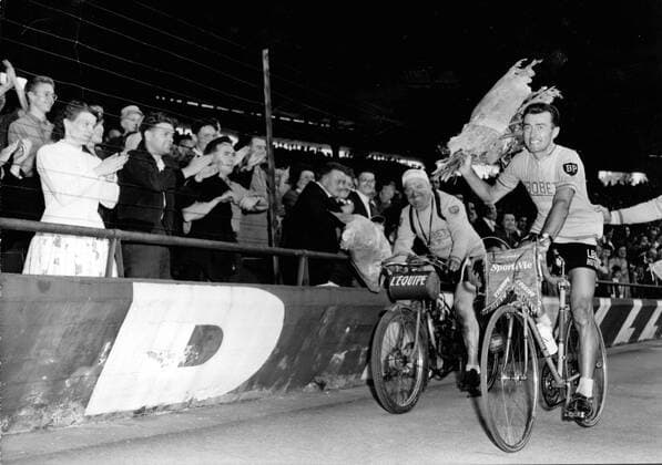 Paris, LOUISON BOBET (FRA) gewinnt die Tour de France 1955  - ZUMAk09 o0 Herren Rad Radsport Straße Straßenradsport o0 Aufnahmedatum geschätzt o0 Sieg