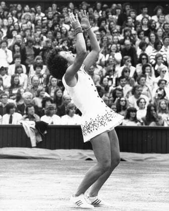 BILLIE JEAN KING (USA) wins in Wimbledon .  - ZUMAk09 o0 Aufnahmedatum geschätzt o0 Tennis o0 Damen