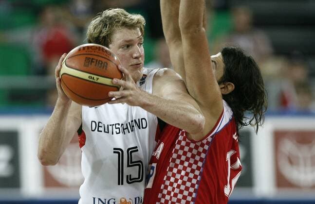 EuroBasket 2022, DBB, Historie, EM - Historie JAN HENDRIK JAGLA (GER; L), KRESIMIR LONCAR (CRO) -  _ig_7674.jpg