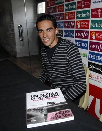 2009, Vuelta a Espana, 19. Etappe Avila - La Granja, Astana, Contador Alberto  o0 privat Buch Präsentation