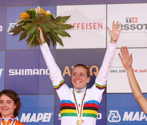 Radweltmeisterschaften Mendrisio 2009 Strassenrennen - Siegerin Tatiana Cuderzo, Italien o0 Sieg, Sieger, Weltmeister, Jubel, Freude Porträt 