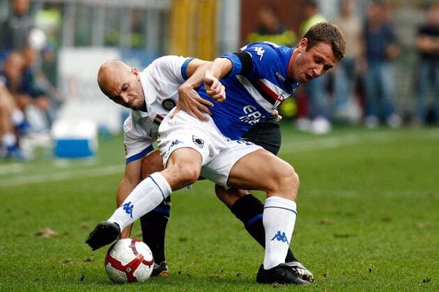 Esteban Cambiasso (Inter Mailand, li.) - Antonio Cassano (Sampdoria Genua)  o0 Aufmacher, FC Internazionale