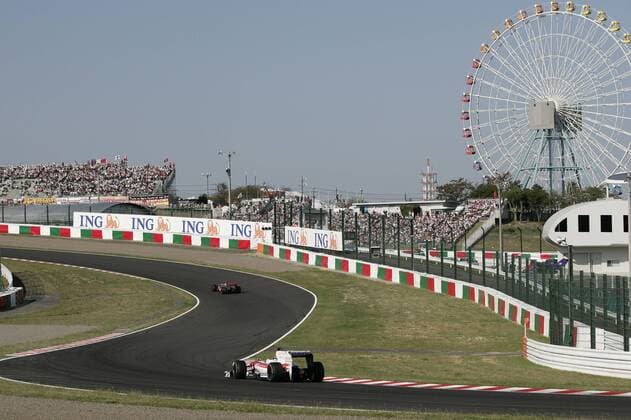 Jarno Trulli (ITA, Toyota), xHOCHxZWEIx xMichaelxKunkelxo0 Mc Laren, totale, Kurs, Strecke, Rennstrecke, Streckenabschnitt,