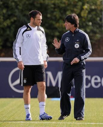Bundestrainer Joachim Löw (re) mit Heiko Westermann (Deutschland)  o0 Trainer, Nationaltrainer