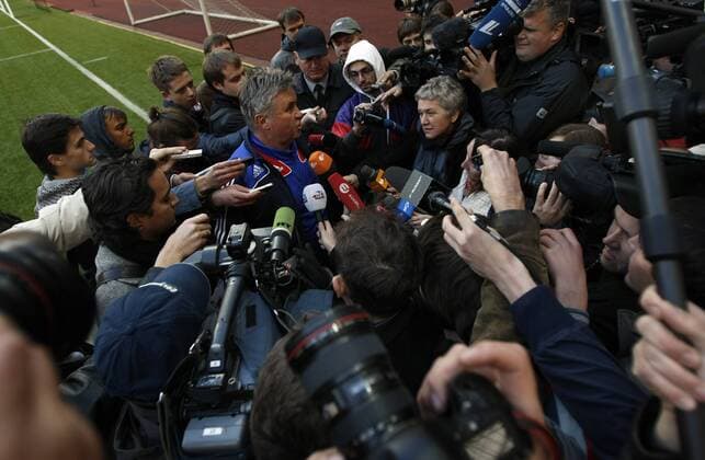 Coach Guus Hiddink (Russia, C) gives intervew to the journalists - 