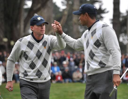 Steve Stricker (L) and Tiger Woods (USA)  SFP20091010337 o0 Jubel Freude Eldrick
