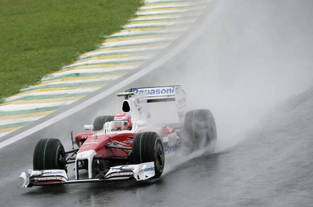 Kamui Kobayashi ( JPN Toyota ) xHOCHxZWEIx xJuergenxTapxo00 Einzelbild