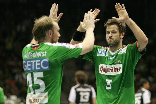 Bennet Wiegert (re.) und Yves Grafenhorst (beide Magdeburg) o0 SC Magdeburg, SCM; Gladiators, Jubel