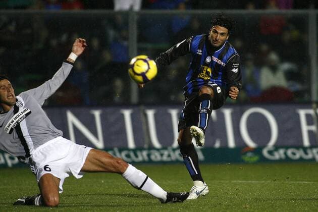 Fabio Ceravolo (Atalanta Bergamo, re.) erzielt das 2:3  o0 Tor Juventus Turin