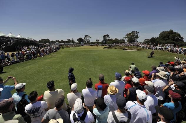 Nov 13, 2009 - Melbourne, Australia - The gathering to view the playing round during the Australian Masters at Kingston Heath Golf Club. - ZUMAmm5