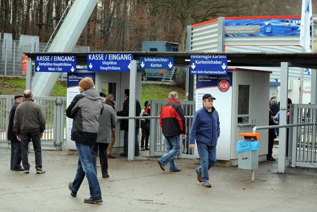 3. Liga, Saison 2009 10, 1. FC Heidenheim 46, Kassen, Eingang zur Gagfah-Arena, Stadion Heidenheim, 21.11. 2009, o0 Kasse Zuschauer