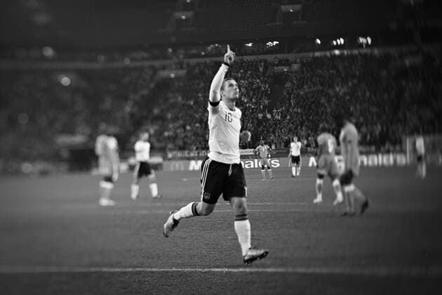 Lukas Podolski (Deutschland) 18. November 2009 Freundschaftsspiel Fussball Länderspiel Deutschland - Elfenbeinküste o0 Jubel Freude