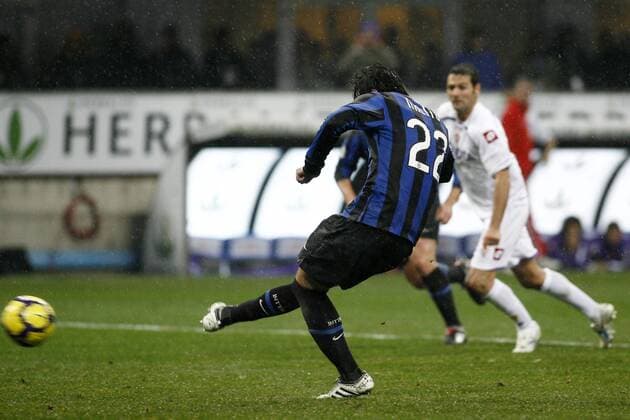 Mailand 29 11 2009 - Serie A: Inter Mailand (blau) - AC Florenz ACF Fiorentina (weiß): Tor - Diego Milito - 