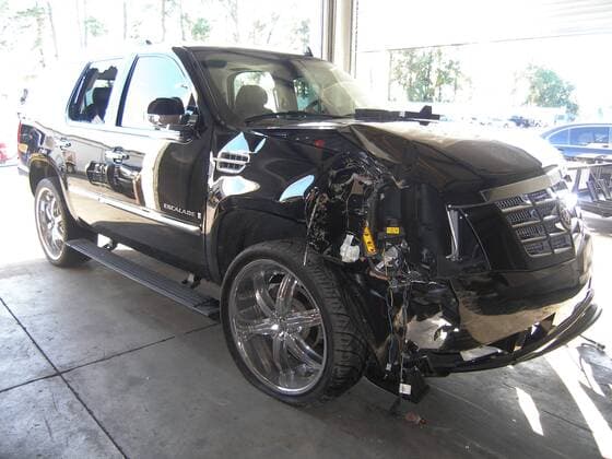 Damage of Tiger Woods (USA) Cadillac Escalade Cadillac Escalade during his single car accident is seen in Windermere, Florida on November 27, 2009.  WAX20091204701 o0 Crash Auto Fahrzeug Schaden o00 Objekte
