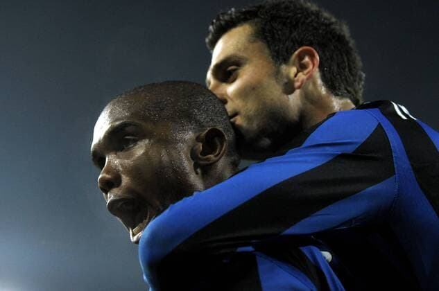 Torjubel Samuel Eto o (Inter, li.) - Juventus Turin (weiß) - Inter Mailand (blau) - giorgioxperottino o0 Jubel Freude Etoo