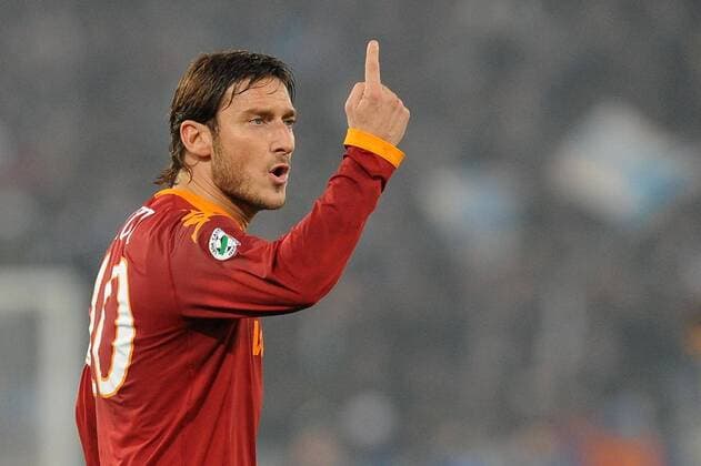 Roma 06 12 2009 - campionato di calcio serie A AS Rom (red) - Lazio Rom (blue) Francesco Totti 