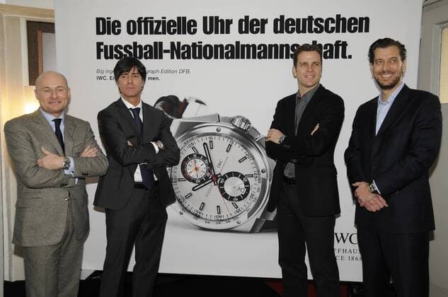 Präsentation - Offizielle IWC Uhr - Nationalteam Deutschland - v.li.: Georges Kern (IWC Welt Geschäftsführer), Bundestrainer Joachim Löw, Teammanager Oliver Bierhoff und Henrik Ekdahl (IWC Nordeuropa General Manager) o0 people Wirtschaft Funktionär, Trainer, Nationaltrainer