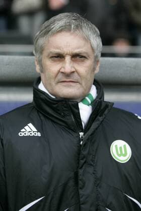 19.12.2009, Fußball-Bundesliga, 17. Spieltag: Eintracht Frankfurt - VfL Wolfsburg. Trainer Armin Veh (VfL Wolfsburg)