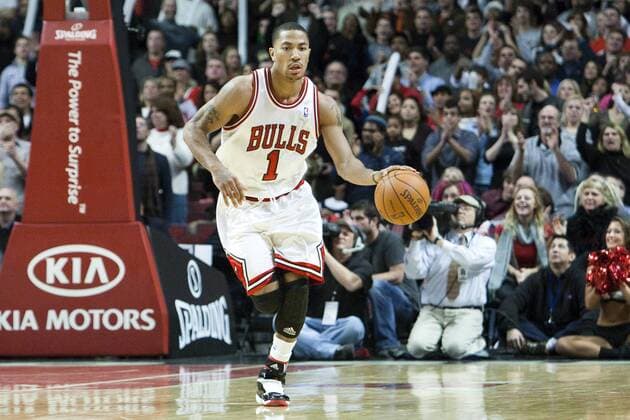 19 December 2009: Chicago Bulls guard Derrick Rose brings the ball upcourt during the Chicago Bulls 101-98 victory in overtime over the Atlanta Hawks at the United Center, in Chicago, Illinois, USA. Icon483091219029 EDITORIAL USE ONLY