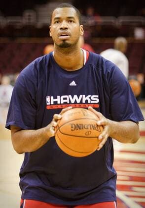 30 December 2009: Atlanta s Jason Collins in pregame warmups in Atlanta Hawks 106-101 loss to the Cleveland Cavaliers at Quicken Loans Arena in Cleveland.OH Icon9450912300341 EDITORIAL USE ONLY