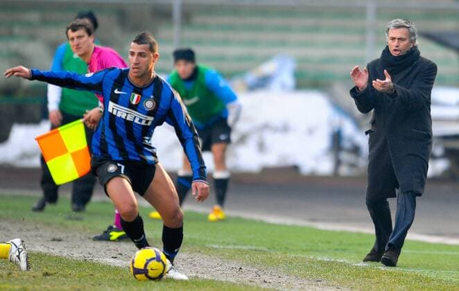 Trainer Jose MOURINHO (R), Ricardo QUARESMA (Inter), AC Chievo Verona - Inter Mailand - ANDREAXSTACCIOLI o00 kurios Anfeuerung aneuern antreiben Motivation