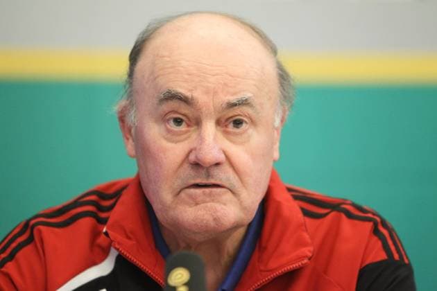 DFB Schiedsrichterbeauftragter VOLKER ROTH (Deutschland) - SCHIEDSRICHTER-HALBZEITTAGUNG MAINZ 9.1.10 o0 Funktionär