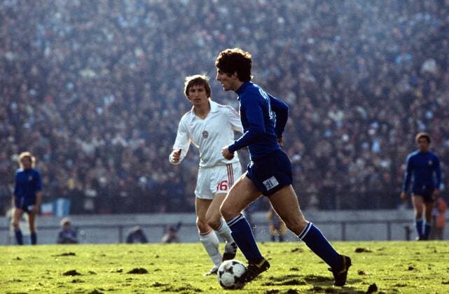 Paolo Rossi (ITA, R), Istvan Halasz (L) Italy,Hungary World Cup 1978 xVIxVIxIMAGESxIVx 79956 o0 nationalteam, WM o00 Länderspiel