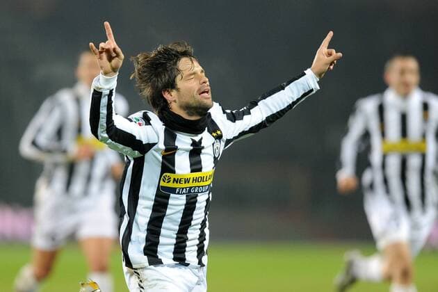 Juventus Turin (weiß) - SSC Napoli (blau) - Diego  o0 Jubel, Freude