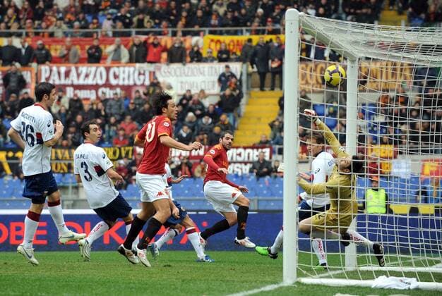 Simone PERROTTA (AS Rom, 3.R) - 17 1 2010 Stadio Olimpico Roma - AS ROM vs CFC Genua 1893 - Serie A 2009 2010 - ANDREAXSTACCIOLI