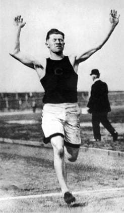 OLYMPICS 1912, STOCKHOLM. JIM THORPE (USA) WINS 200M -  o0 Sieg Olympiasieg Olympische Spiele, Sommerspiele Freude Jubel Leichtathletik Aufnahmedatum geschätzt