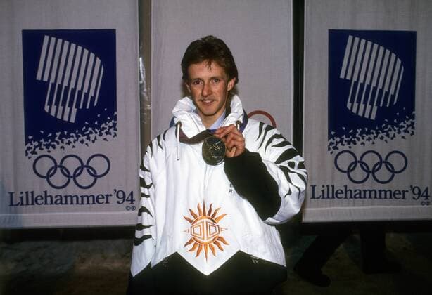 Jens Weißflog (Deutschland), Olympiasieger 1994 in Lillehammer von der Großschanze Skispringen OS Winter Herren Olympische Spiele 1994, Winterspiele, Ski Nordisch, Skisport Einzelbild Lillehammer Freude,