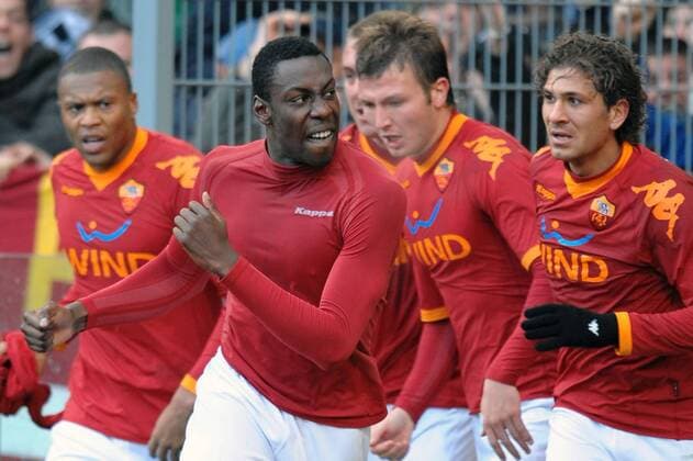 Torjubel Rom, v.li.: Julio Baptista, Stefano Okaka, Marco Motta und Alessio Cerci - AS Rom (rot) - AC Siena (weiß) 2:1 - ANDREAXSTACCIOLI o0 Jubel, Freude