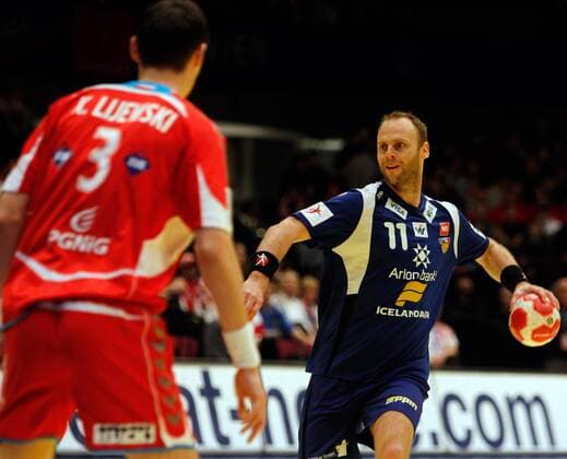 HANDBALL - EHF EURO 2010, WIEN,AUSTRIA,31.JAN.10 - DIVERS, HANDBALL - EHF Europameisterschaft, EURO 2010, Laenderspiel, Krzysztof Lijewski (POL, li.) und Olafur Stefansson (ISL). 