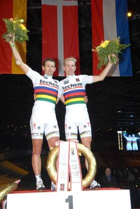 Sieger Sixdays Berlin - Alex Rasmussen r . und Michael Morkov (Dänemark) - Event: Sechstagerennen Sixdays Berlin 2010 - Date: 01.02.2010 - Location: Velodrom Berlin o0 Jubel Freude