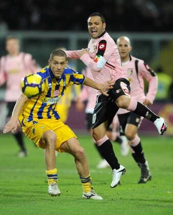 US Palermo (rosa) - FC Parma (gelb), Fabrizio Micoli (re.), Stefano Morrone 