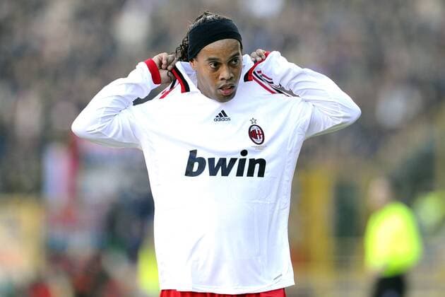 Mg Bologna 07 02 2010 - Serie A: FC Bologna (blau) - AC Milan (weiß) --- Ronaldinho --- 