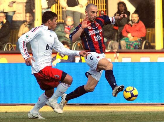 Marco DI VAIO (R) Bologna, THIAGO SILVA Milan - 7 2 2010 - FC Bologna - AC Mailand 0:0 - Serie A 2009 2010 - ANDREAXSTACCIOLI