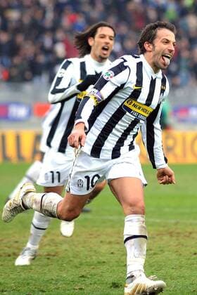Ga Torino 14 02 2010 - Juventus Turin vs. Genoa CFC - Alessandro Del Piero (Turin, re.)  o0 Jubel, Freude,